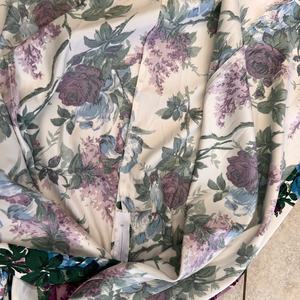 Pinup Girl Couture - Ava Dress Wrap - White Floral Sz small vintage style - Picture 9 of 10